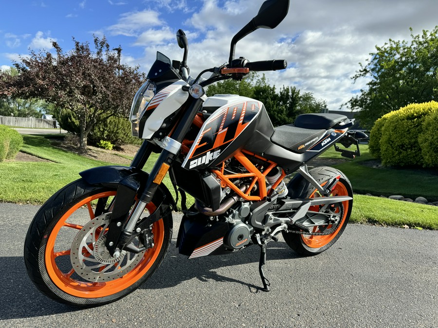 2016 KTM 390 Duke