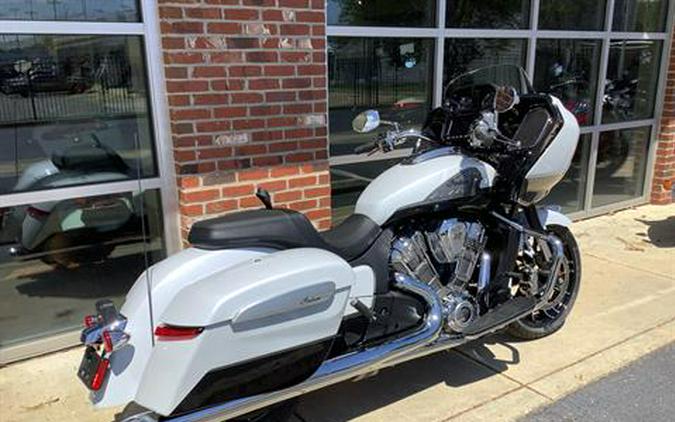 2025 Indian Motorcycle Challenger® Limited 112