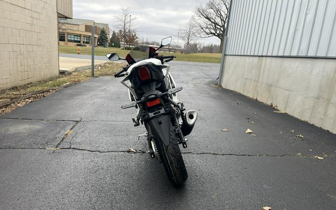 2026 Yamaha YZF R3 ABS 70Th Anniversary Edition