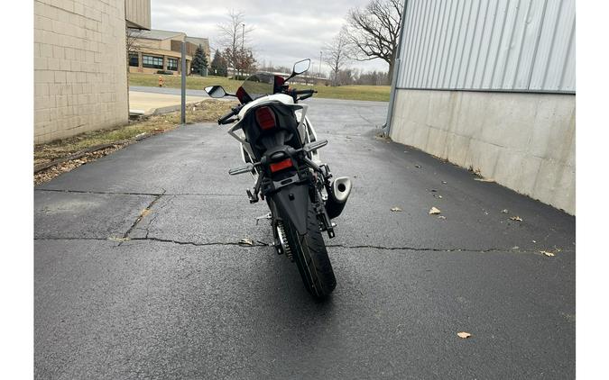 2026 Yamaha YZF-R3 ABS 70th Anniversary Edition