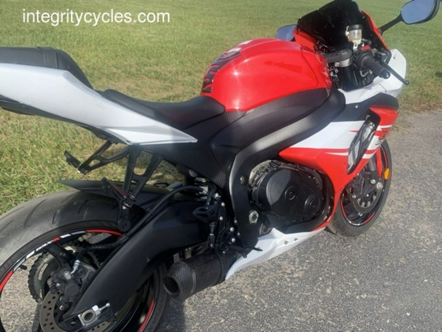 2016 Suzuki GSX-R1000