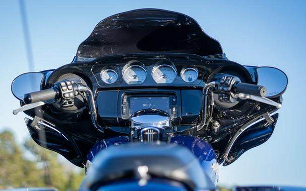 2017 Harley-Davidson® FLHXS - Street Glide® Special