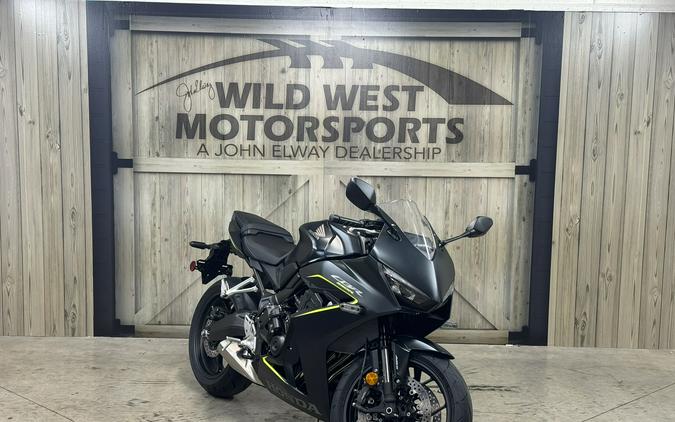 2026 Honda CBR650R E-Clutch