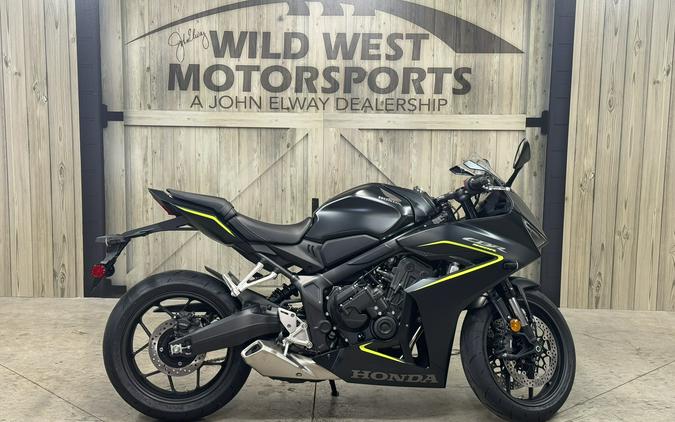 2026 Honda CBR650R E-Clutch
