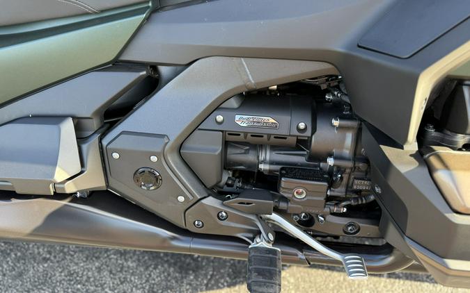 2024 Honda Gold Wing Automatic DCT Matte Armored Green Metallic - 00102T