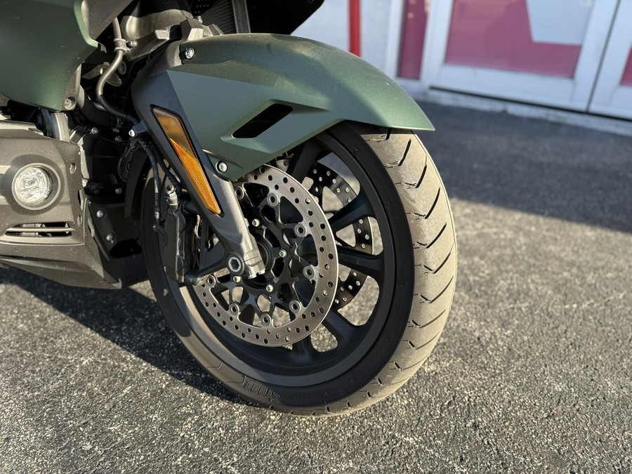 2024 Honda Gold Wing Automatic DCT Matte Armored Green Metallic - 00102T