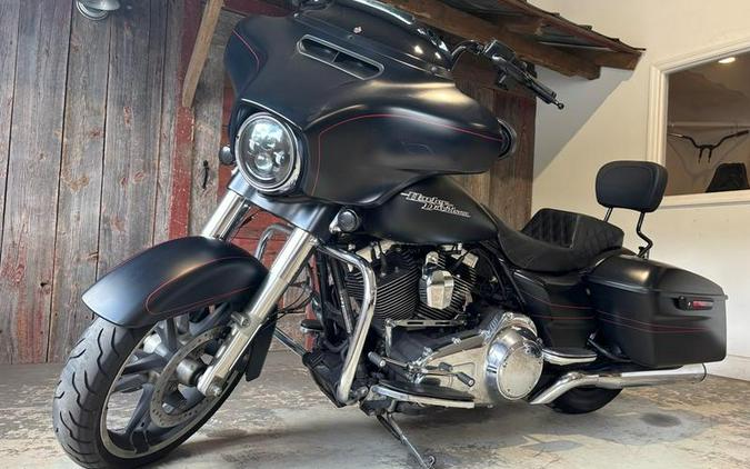 2014 Harley-Davidson® FLHXS - Street Glide® Special