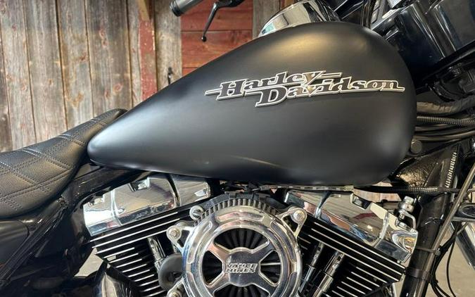 2014 Harley-Davidson® FLHXS - Street Glide® Special