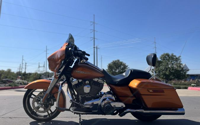 2015 Harley-Davidson® Street Glide® Special FLHXS Amber Whiskey 644186