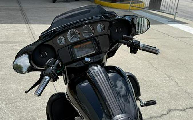 2016 Harley-Davidson CVO™ Street Glide®