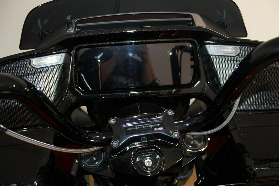 Harley-Davidson CVO™ Road Glide 2024 FLTRXSE 84468365 LEGENDARY ORNG W/ PINS