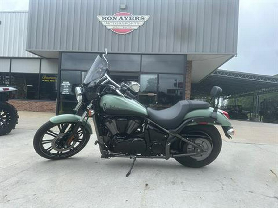 2023 Kawasaki Vulcan 900 Custom