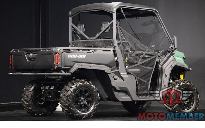 2026 Can-Am Defender HD7