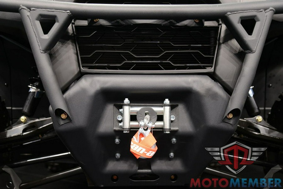 2026 Can-Am Defender HD7