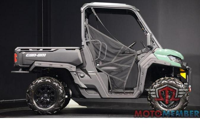 2026 Can-Am Defender HD7