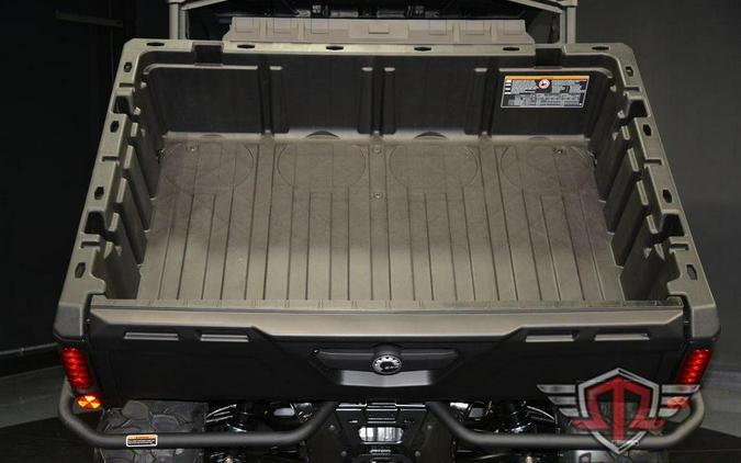2026 Can-Am Defender HD7