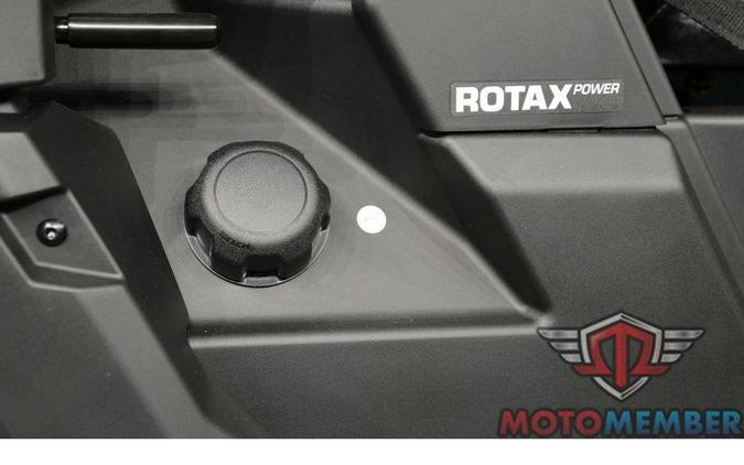 2026 Can-Am Defender HD7