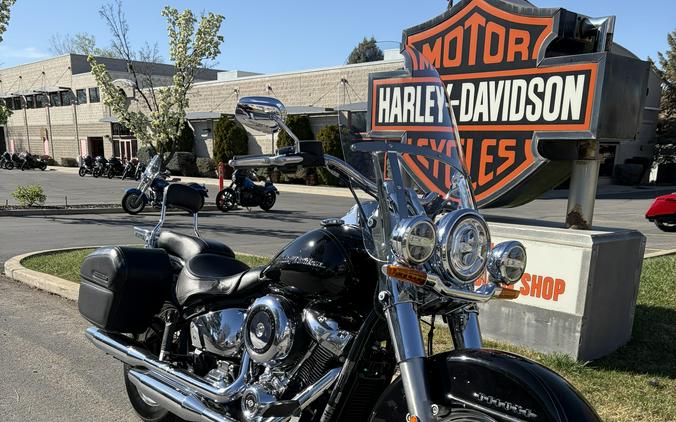2018 Harley-Davidson Softail® Deluxe 107