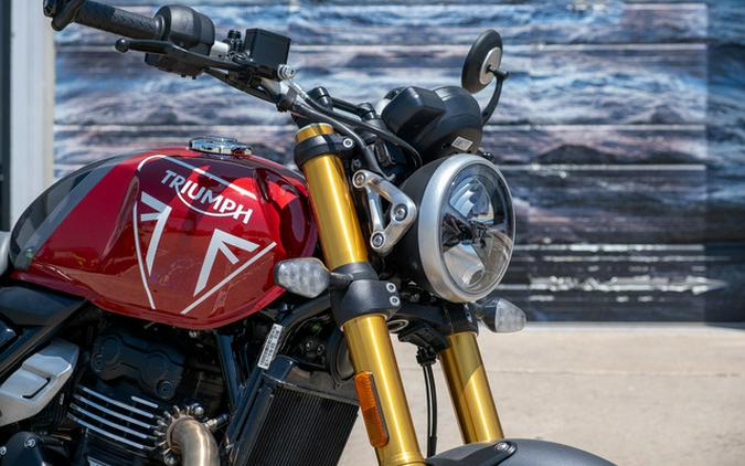 2024 Triumph Speed 400 Carnival Red / Phantom Black