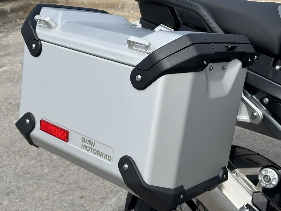 2025 BMW R 1300 GS Adventure Racing Red