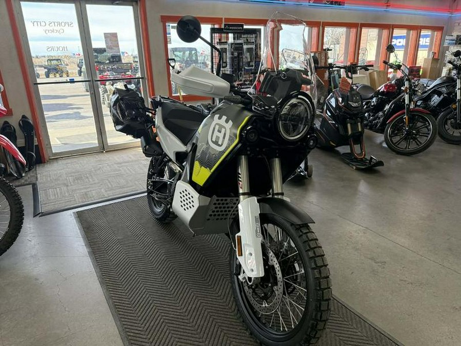 2025 Husqvarna® Norden 901 Expedition