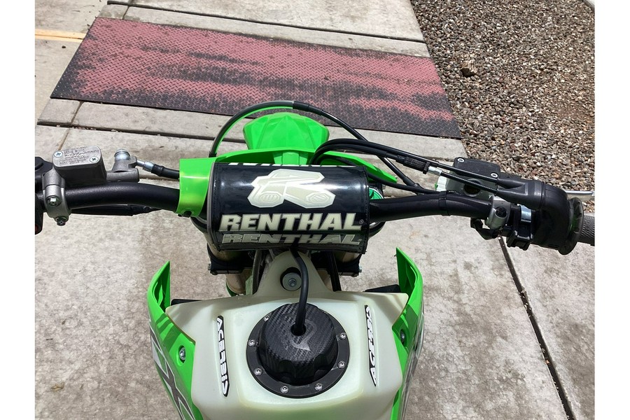 2024 KX™450 - Kawasaki