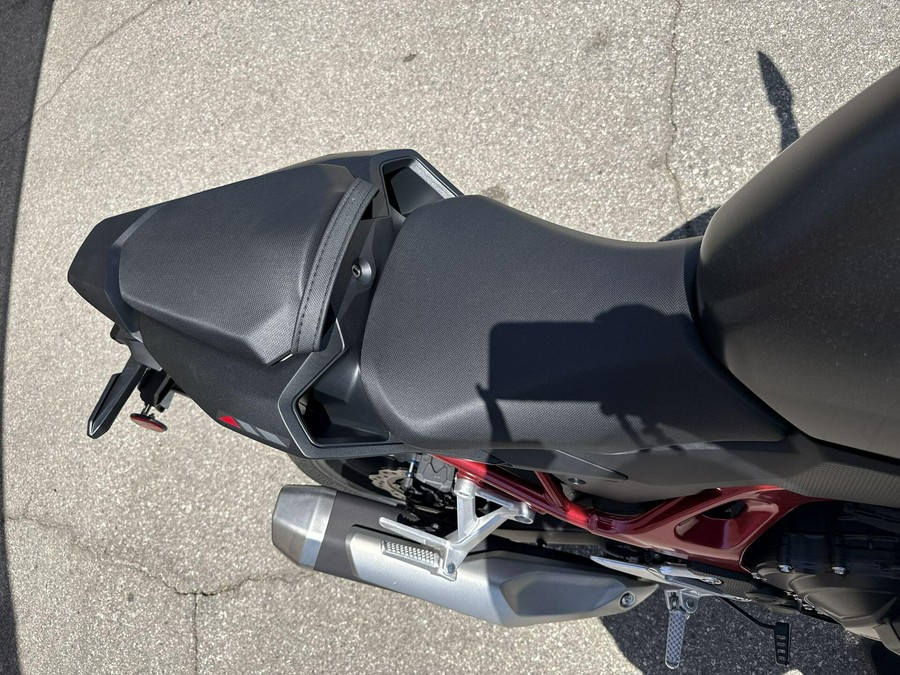 2026 Honda CB750 HORNET E-CLUTCH