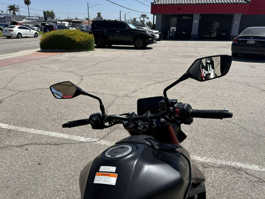 2026 Honda CB750 HORNET E-CLUTCH