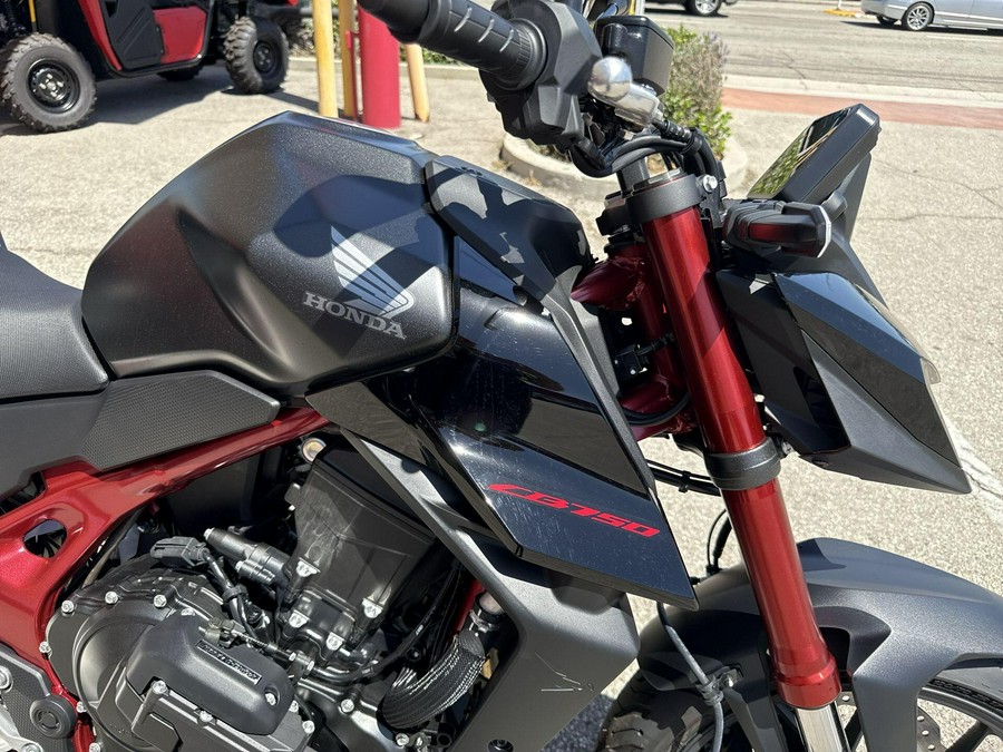 2026 Honda CB750 HORNET E-CLUTCH