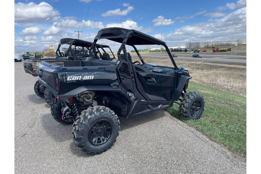 2023 Can-Am SSV COM XT 64 1000R BK 23