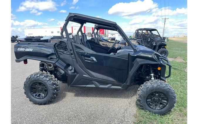 2023 Can-Am SSV COM XT 64 1000R BK 23