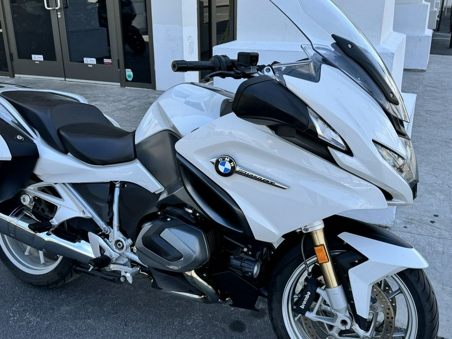 2022 BMW R 1250 RT Alpine White