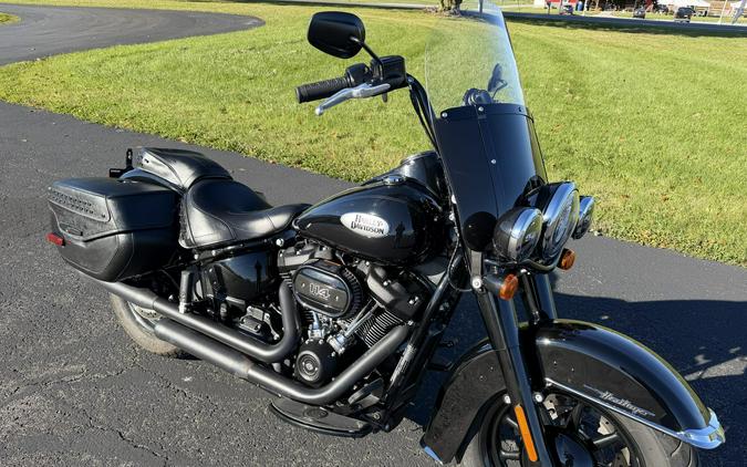 2022 Harley-Davidson® Heritage Classic 114 Vivid Black (Black Finish w/Laced Wheels)
