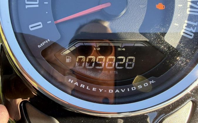 2022 Harley-Davidson® Heritage Classic 114 Vivid Black (Black Finish w/Laced Wheels)