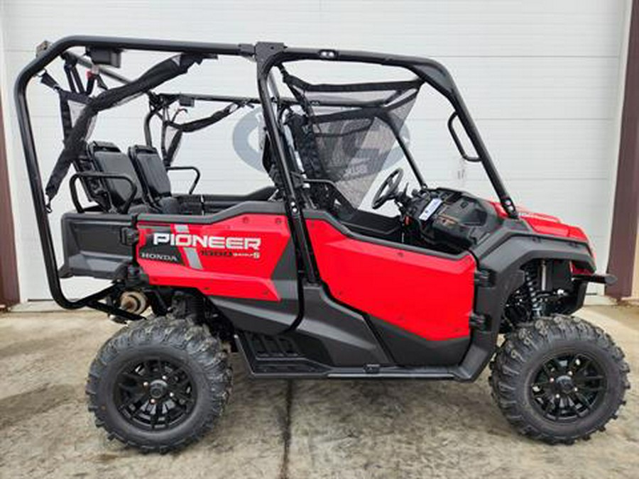 2024 Honda Pioneer 1000-5 Deluxe