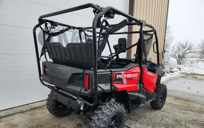 2024 Honda Pioneer 1000-5 Deluxe