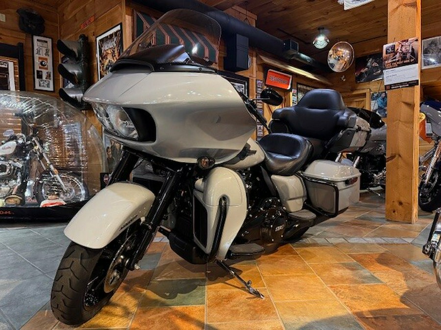 2024 Harley-Davidson® Road Glide® Limited Billiard Gray