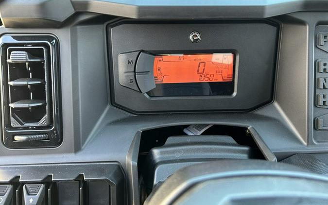 2026 Can-Am Defender MAX Limited HD11 Desert Tan & Carbon Blac