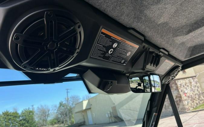 2026 Can-Am Defender MAX Limited HD11 Desert Tan & Carbon Blac