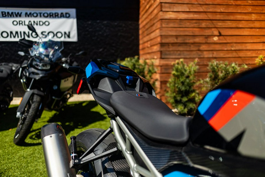 2025 BMW M1000R