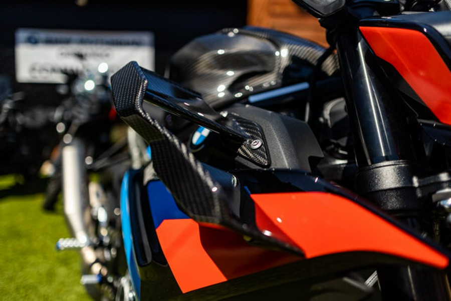 2025 BMW M1000R