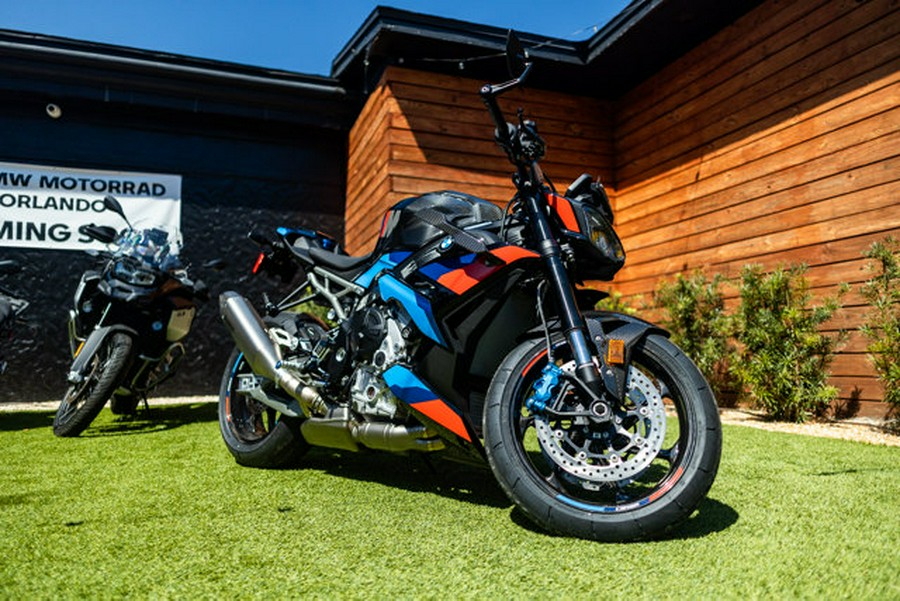2025 BMW M1000R