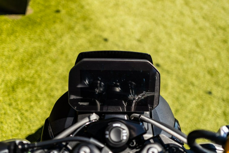 2025 BMW M1000R
