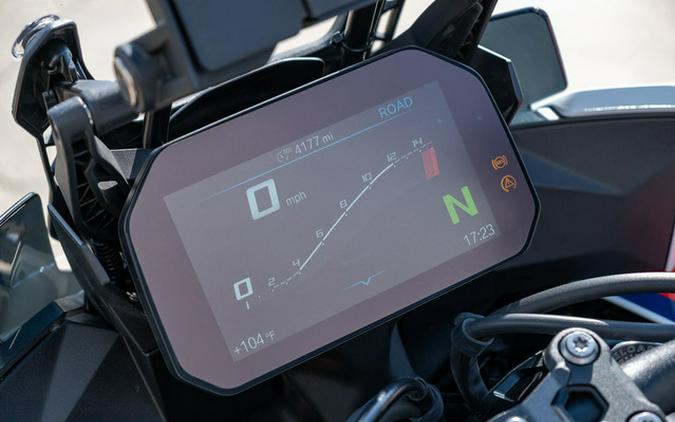 2025 BMW M 1000 XR