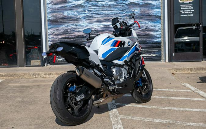 2025 BMW M 1000 XR