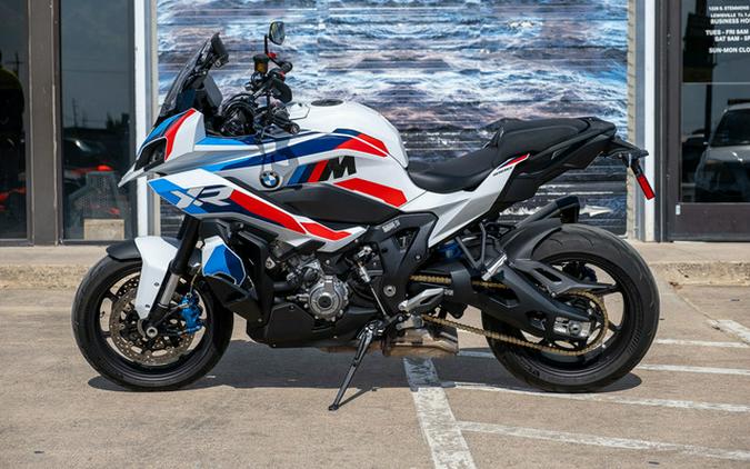 2025 BMW M 1000 XR