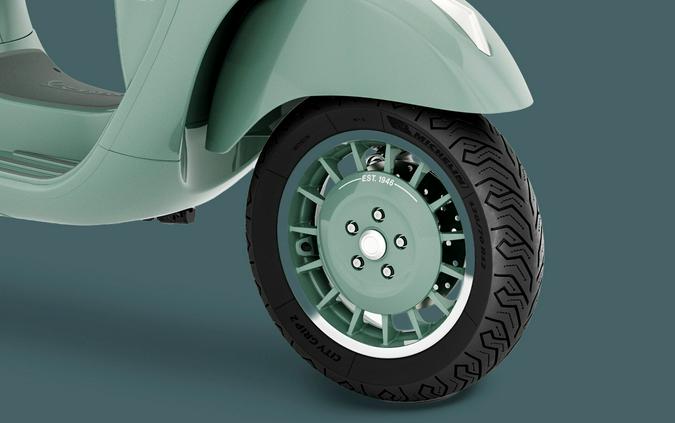 2027 Vespa GTS 310 80th