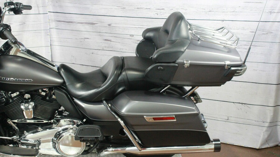 2017 Harley-Davidson Ultra Limited Two-Tone Charcoal Denim/Black Denim