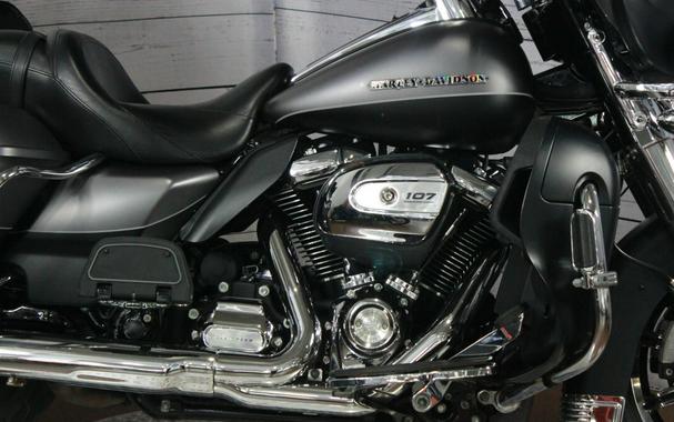 2017 Harley-Davidson Ultra Limited Two-Tone Charcoal Denim/Black Denim