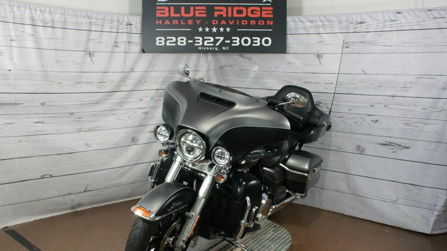 2017 Harley-Davidson Ultra Limited Two-Tone Charcoal Denim/Black Denim